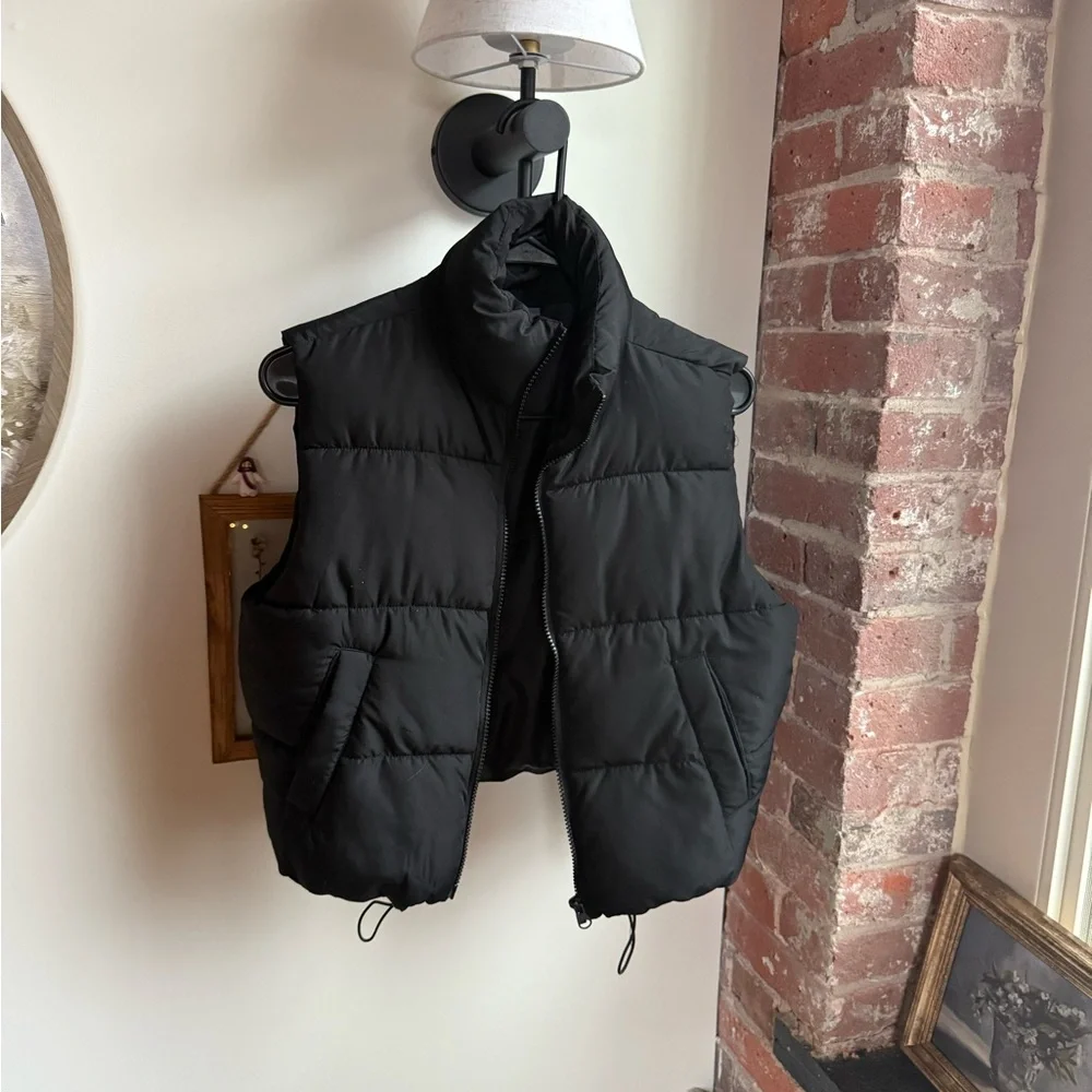 No Boundaries Charcoal Puffer Vest - Picture 1 of 5